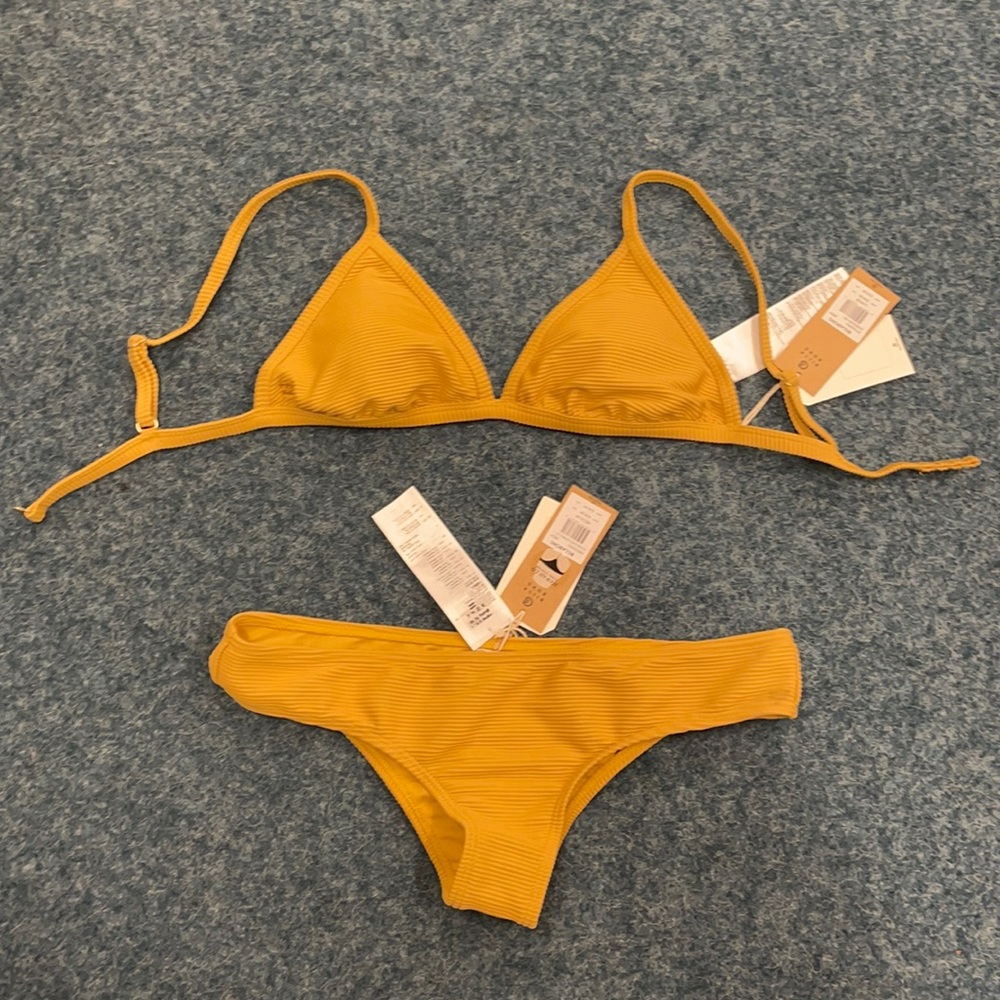 Billabong Mustard Yellow Bikini Set Sz M & L